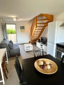 T2 apartment, 40 m2, fully air-conditioned, 350 m from the beach. Private parking - Image 5