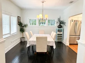 Sweet Craftsman home, free bikes, near beach & DT - Image 3