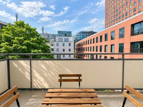 Riverfront Apartment - Image 2
