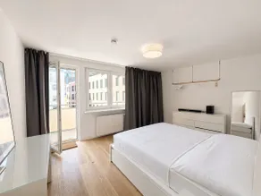 Riverfront Apartment - Image 5