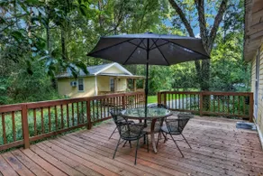 Cottage confortable avec Guest House, Gazebo et Deck - Image 4