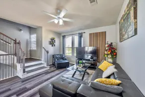 LUXURY/SPACIOUS 6 bedrooms house - Image 3