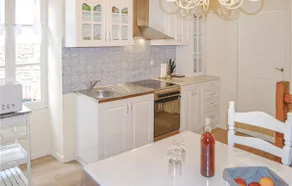 3 Bedroom Awesome Home In Marcilhac Sur Célé - Image 2