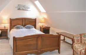 3 Bedroom Awesome Home In Marcilhac Sur Célé - Image 4