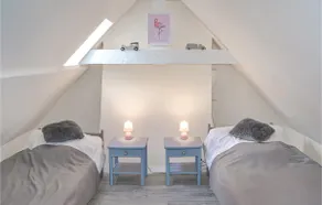 3 Bedroom Awesome Home In Marcilhac Sur Célé - Image 5