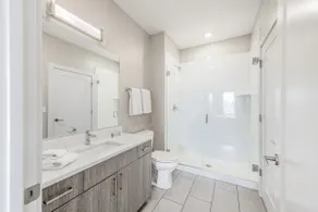 1 Bed Apt | Walk to KOP Town Center - Image 4