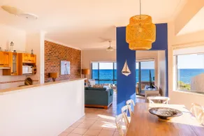 'Ocean Views' 4 Ocean Street: lujo con aire acondicionado y hermosas vistas al océano - Image 2