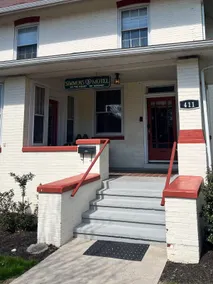 House 411 - Image 5