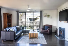BELLA VIEWS. Five-star pet friendly - Image 3