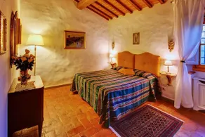 Comfortable apartment in a historic villa in Florence - Image 3