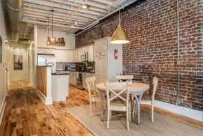 STUNNING 5★ LARGE Loft Downtown w/ Indoor Parking - Image 2