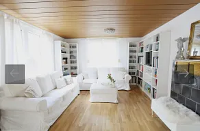 Historic house with lots of charm - Image 2