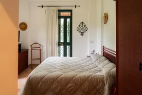 Original farmhouse, pool in the Marche countryside - Image 2