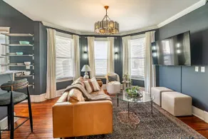 Greek Revival Apartment - Image 4