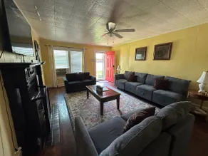 Kilgore's Best Location & Spacious Stay - Image 3