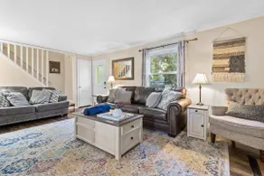 Cottage Mins From Stadiums + Parking + Pet Welcome - Image 5