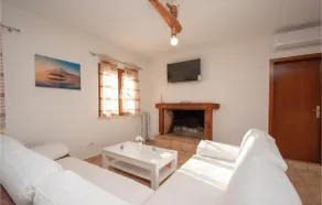 Beach Front Home In Cara - Image 3
