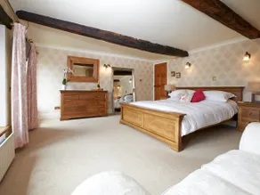 The Farmhouse - UK4188 - Image 5