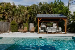 LUXE home 6mi to Siesta w/ incredible pool area! - Image 4
