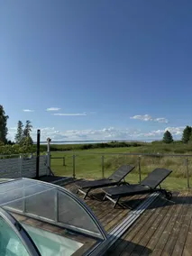 Stuga med pool . - Image 5