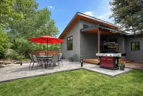 Non-Toxic, 3 King Beds, Chef's Kitchen, Walkable - Image 5