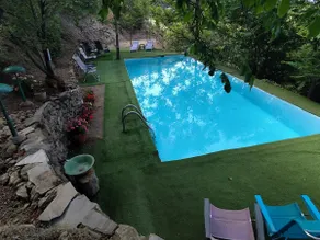 Rural getaway with pool and views - Image 4