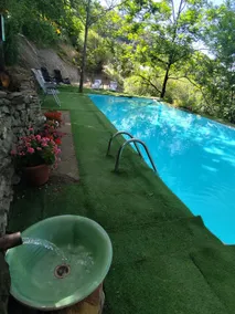 Rural getaway with pool and views - Image 3