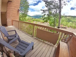 Sun-Soaked Views and Cozy Modern Comfort - Image 4