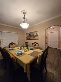 Spacious Miami Retreat– Close to Beaches & Airport - Image 3