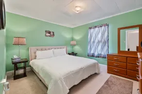 Historic Farmstead King Suite - WiFi, EZ Parking - Image 2