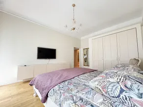 BEST LOCATION★Luxury★KING bed★Balcony★TV - Image 4