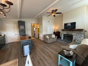 LIVE-LOVE-LAKE Tulloch Best Waterfront w/Boat Dock - Image 5