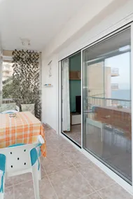 Seaview on the first line · pets allowed - Image 4