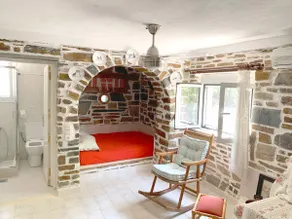 Beachfront Cottage, Private Beach, Cozy, Diliso - Image 4