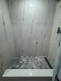Upscale King Suite • 3 Min to Universal - Image 4