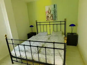 Two bedroom apartment 2 min from beach - Image 5