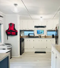 Family Friendly Lake Front Property - Image 3