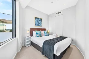 Apartamento de una habitación - ¡Gimnasio y estacionamiento gratis! - Image 2