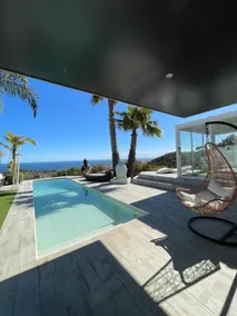 The BLUE Villa Barcelona - Image 3