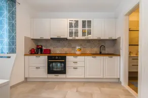 House Tia - Image 5