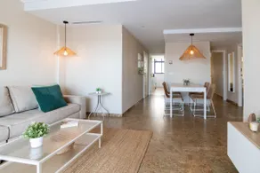Appartement à la décoration moderne.- Location réservée familles - Image 4
