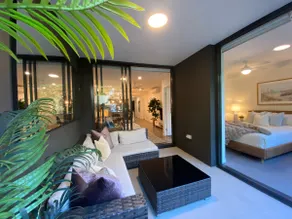 Luxe Retreat - Train/Shops/Parks + Free Parking - Image 5