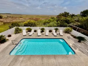 Sand Dollar - Renovated 4BR, Pool, Views - Image 2