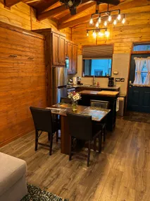 Bear Lodge - Heart of Wine Country - Image 5