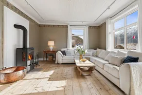 Gorgeous house with panorama fjord view - Image 2