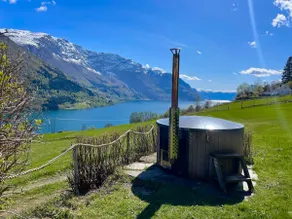 Gorgeous house with panorama fjord view - Image 5