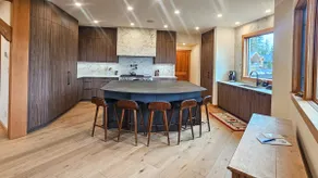  Valleyview Chalet: 5-bedroom luxury mountain home  - Image 3