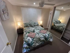Self contained flat at rear of Lake side residence - Image 3