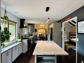 Spacious Stay : 2 Living Rooms + Patio : Sleeps 13 - Image 2