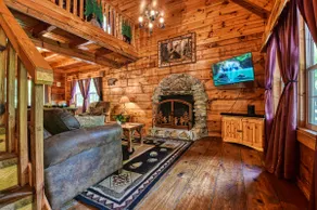 Whispering Woods. An Exclusive Cabin Experience - Image 2
